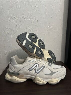 New Balance U9060